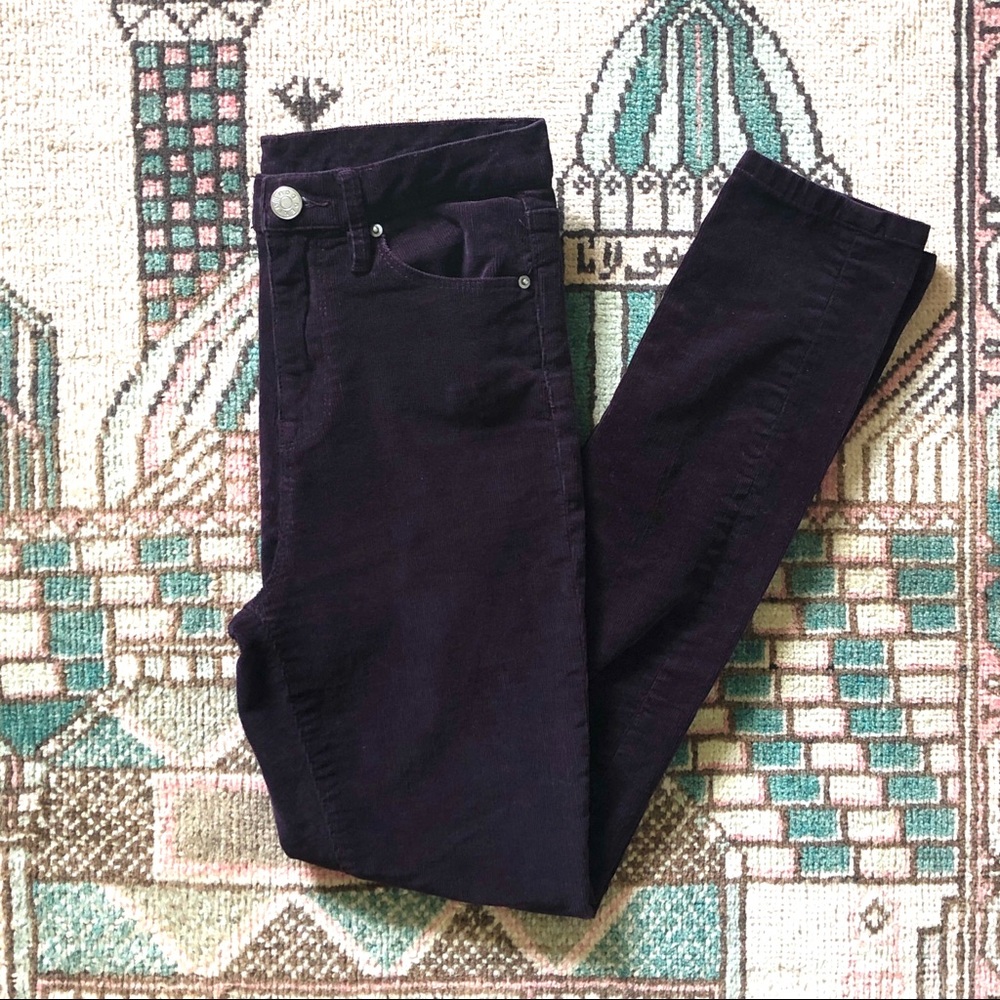 ✨LAST CHANCE✨ BDG Twig dark plum high-rise cords
